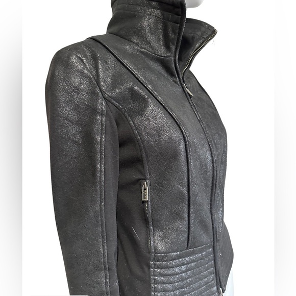 Armani exchange jacket extra small - Picture 3 of 9